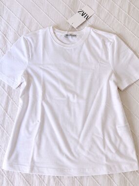 🤍 ZARA • White Classic Crew Neck T-Shirt